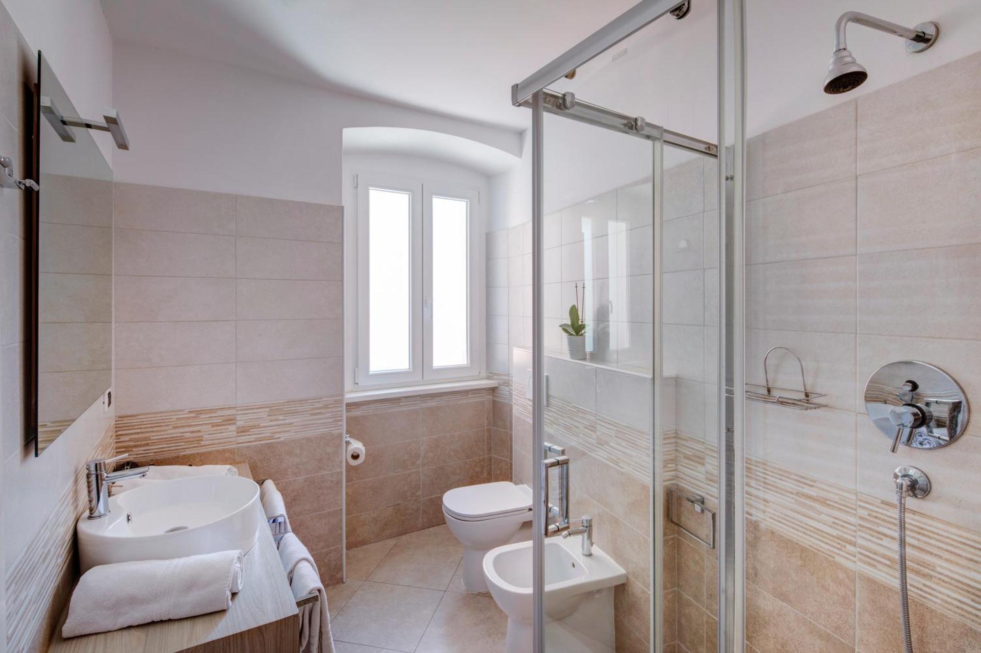 Apartamento Le Bicocche Di Joyce - Luxury And Parking Nearby Trieste Exterior foto