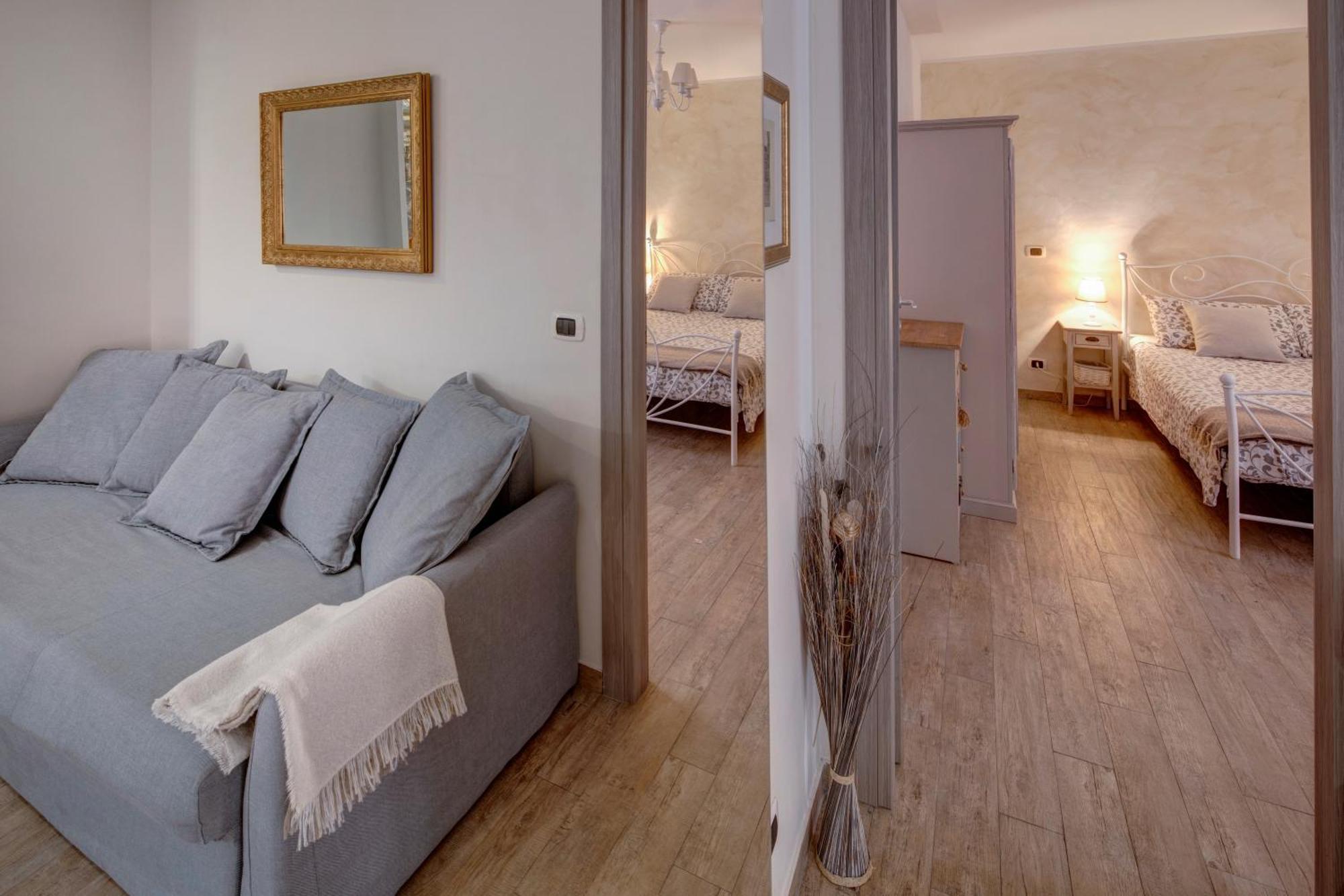 Apartamento Le Bicocche Di Joyce - Luxury And Parking Nearby Trieste Exterior foto