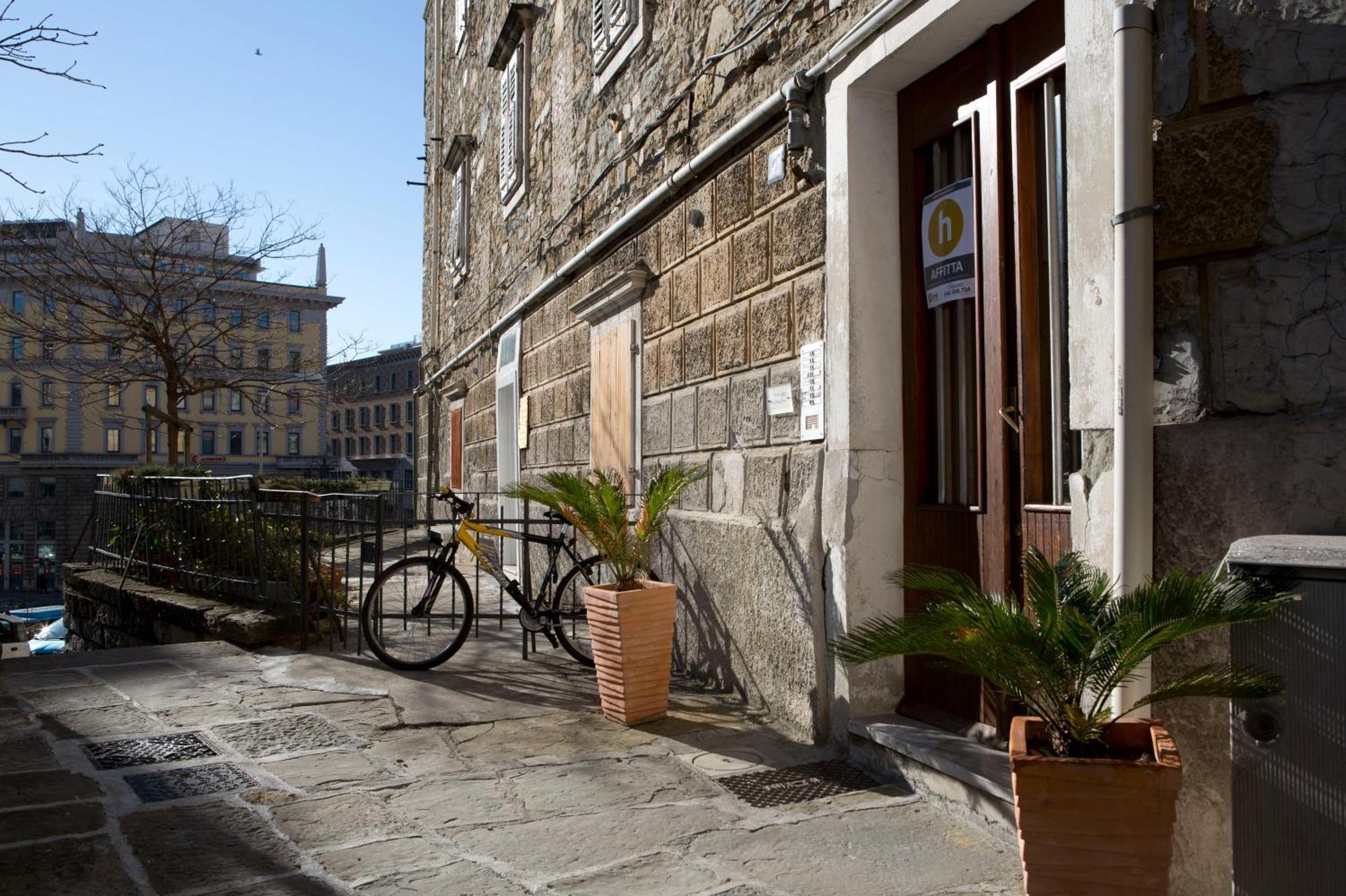 Apartamento Le Bicocche Di Joyce - Luxury And Parking Nearby Trieste Exterior foto